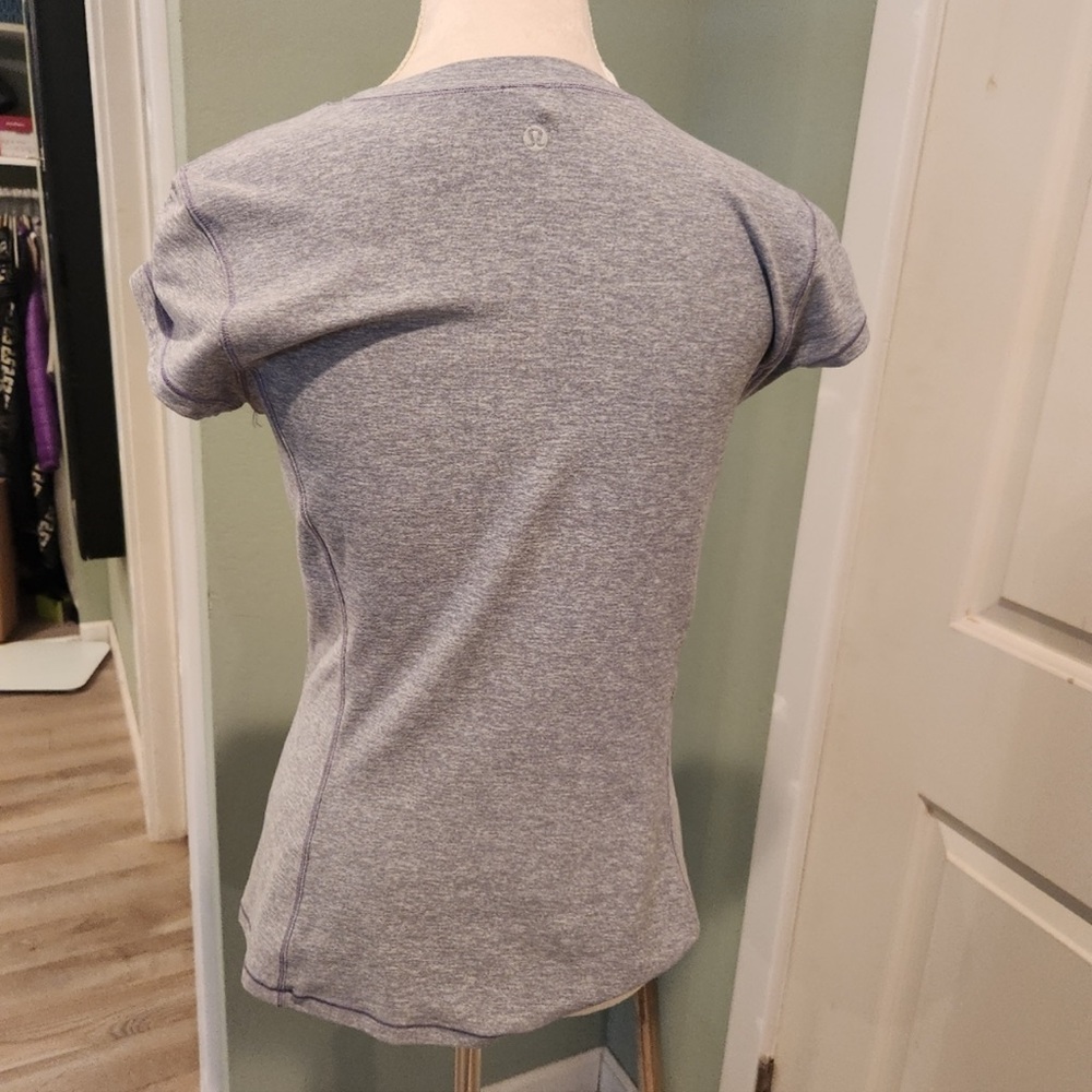 Lululemon gray cap sleeve yoga exercise casual Athletic shirt size 8